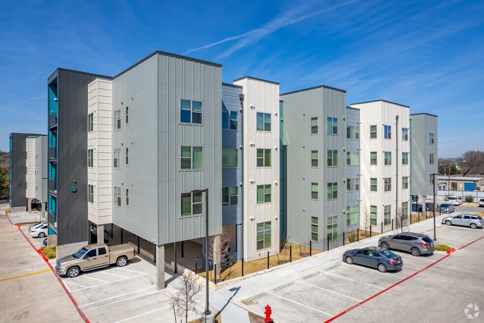 Laurel Creek Apartments