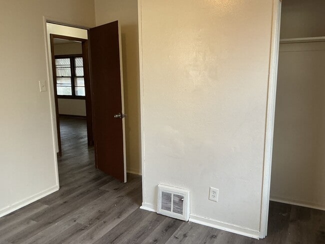 Photo - Comfortable 3 BR Single Family Home