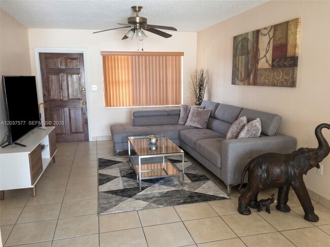 Photo - Southwest 136th Place, Miami, FL 33175 - 3 BR 2 BA townhouse