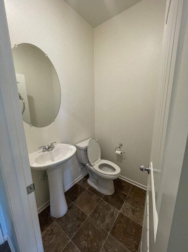 Photo - 30433 Village Knoll Dr