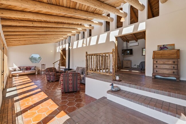 Building Photo - Enchanting Country Adobe