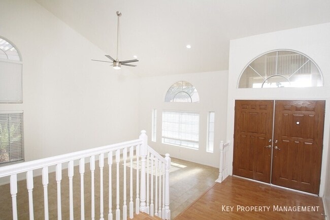 Photo - 2830 Via Stella St