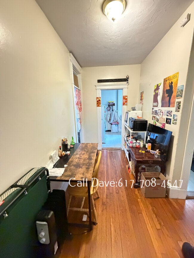 Building Photo - 75 Chester St Unit 12