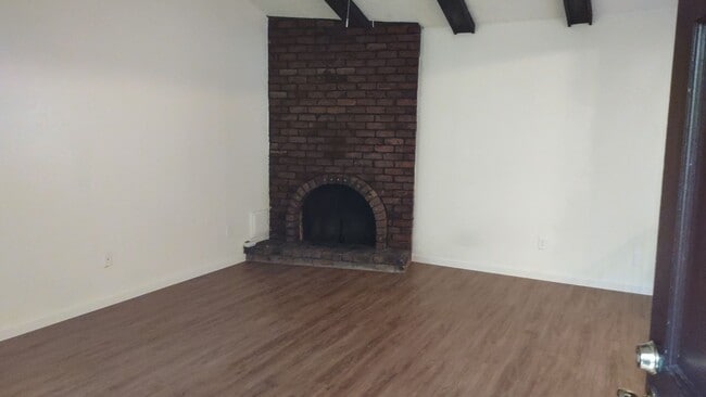 Photo - 965 Johnfer Way