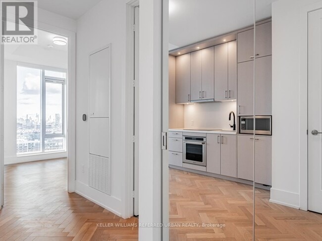 Photo - 480 Front St W Unit 2005