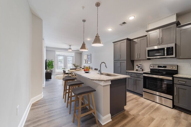 Photo - Hawthorne Waterway