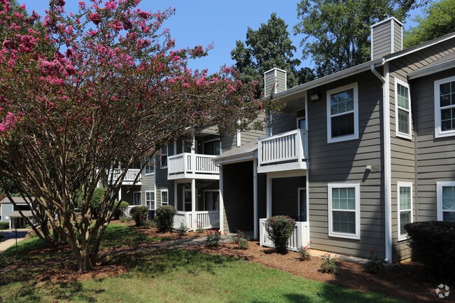 Photo - The View at 5010