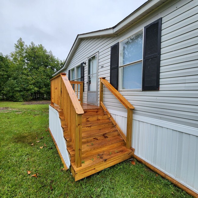 Photo - Coming Soon (December 2025)!! Beautiful 3 bedroom, 2 bath mobile home