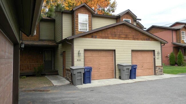 Building Photo - 2nd St Condo (RPM#250)