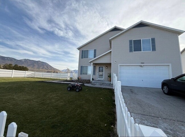 Photo - 562 Water Wheel Ln