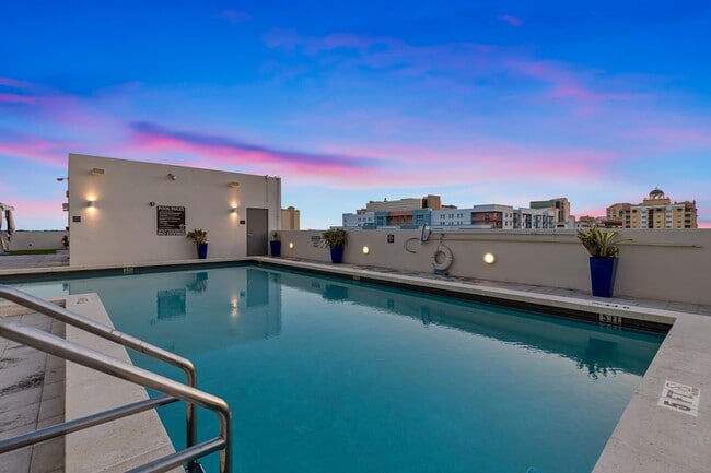 Swimming Pool - The Mile