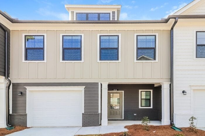 Photo - 834 Calvin Pk Dr