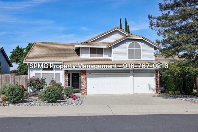 Building Photo - Beautiful 4BR/3BA Home in Rocklin 3-Car Garage & Low-Maintenance Backyard