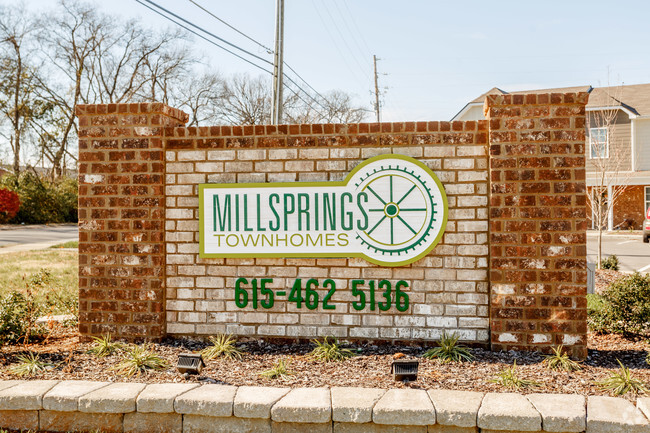 Encuentra tu hogar aquí - Mill Springs Townhomes