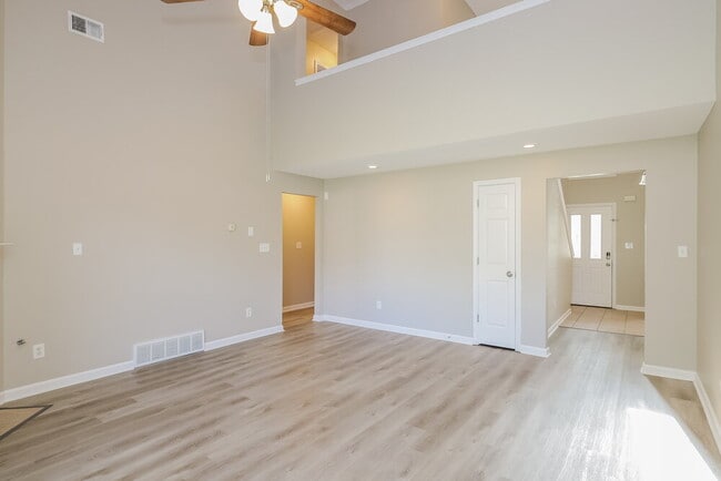 Photo - 1424 Radley Cove