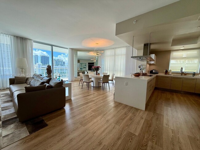 Photo - 17301 Biscayne Blvd Unit 501