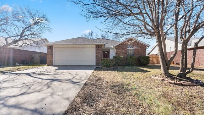 Photo - "Homey 3-Bed Home with Granite Finishes in Fayetteville – Your Perfect Retreat Awaits!"