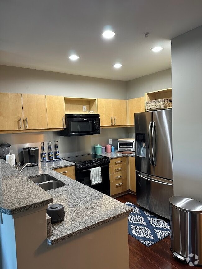 Building Photo - 390 17th St NW Unit 3031 Rental