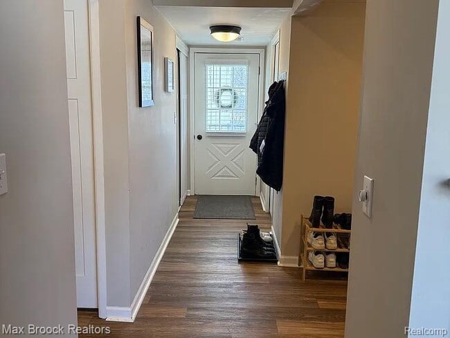 Photo - 42556 Plymouth Hollow Dr