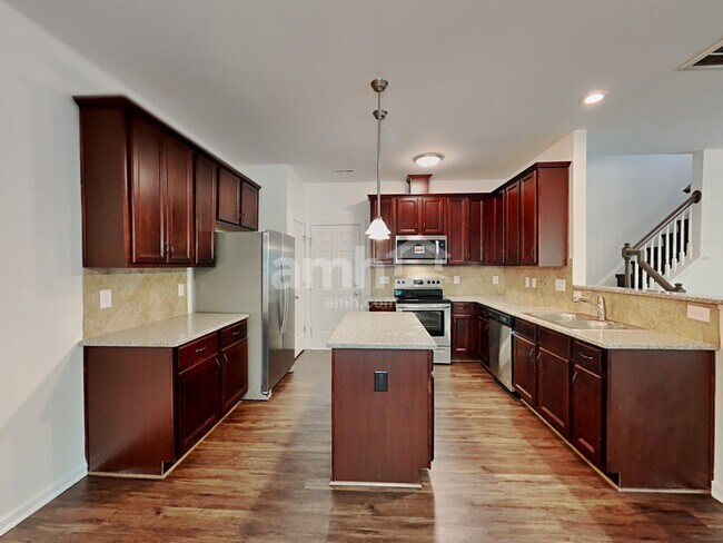 Photo - 746 Sycamore Springs Dr