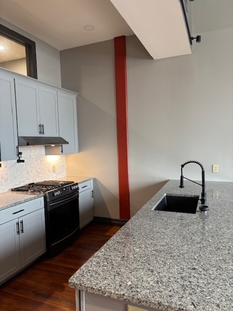 Kitchen - 715 Jefferson Ave Unit 53