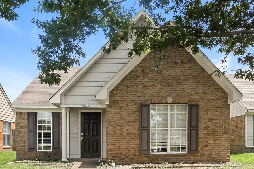 5290 Kristy Ln