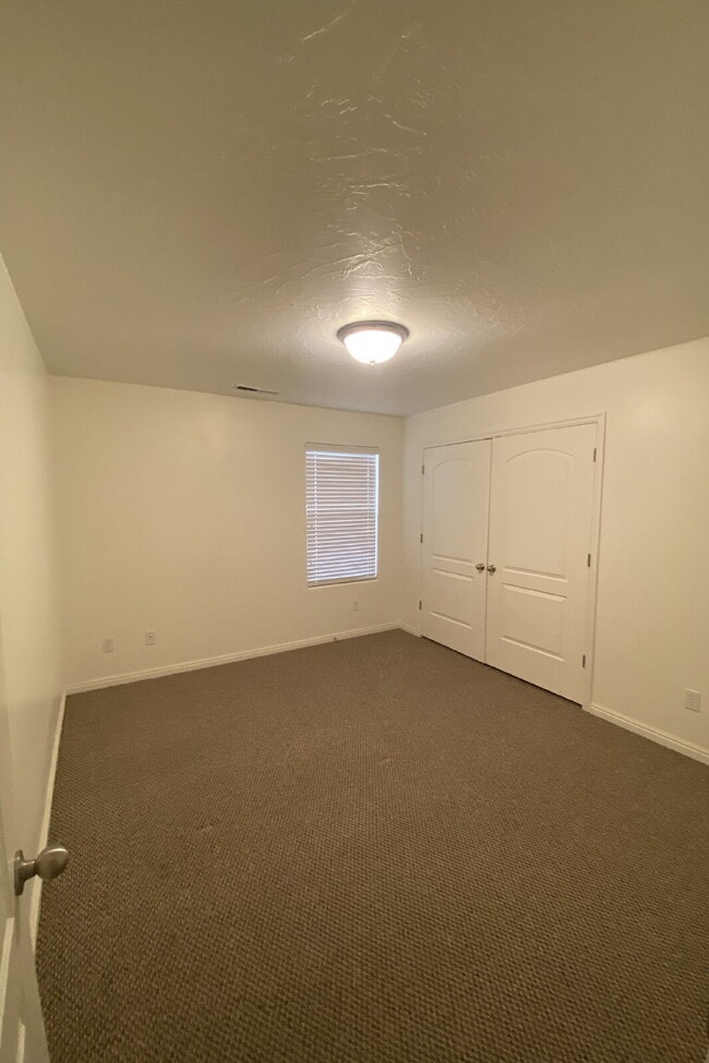 Photo - "Charming 2-Bed/2-Bath Townhouse in Prime Saint George Location with 1300 Sq Ft of Comfortable Li... Unit 3