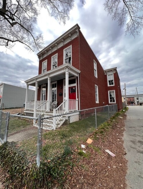 Photo - 112 S Laurel St Unidad B Rental