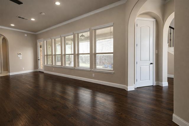 Photo - 526 Evergreen Dr