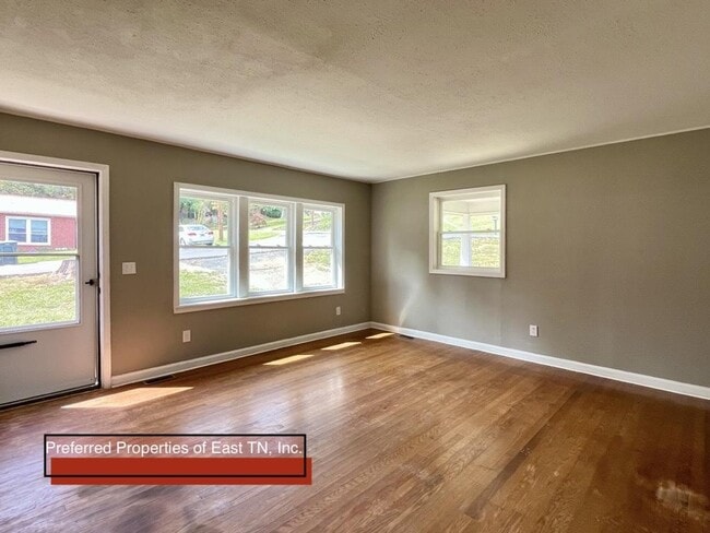 Photo - 101 Driftwood Cir