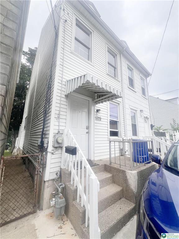 Building Photo - 725 Spruce St Rental