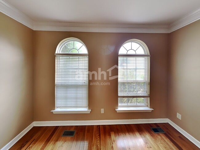 Photo - 317 Stone Heath Ct