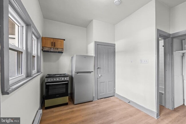 Photo - 531 Walton St Unit APT. 4
