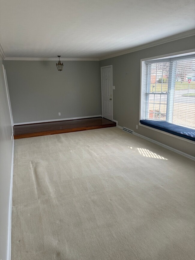 Photo - 7600 Quail Dr SW