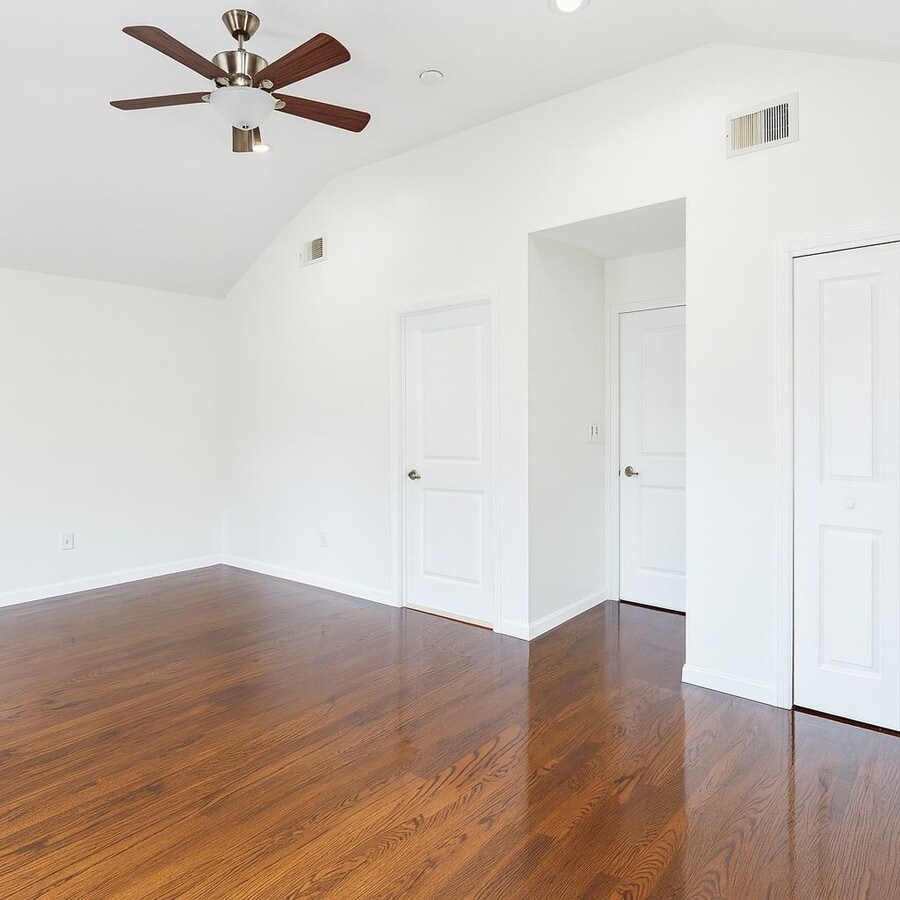 Photo - 28 Nunda Ave Unit 2