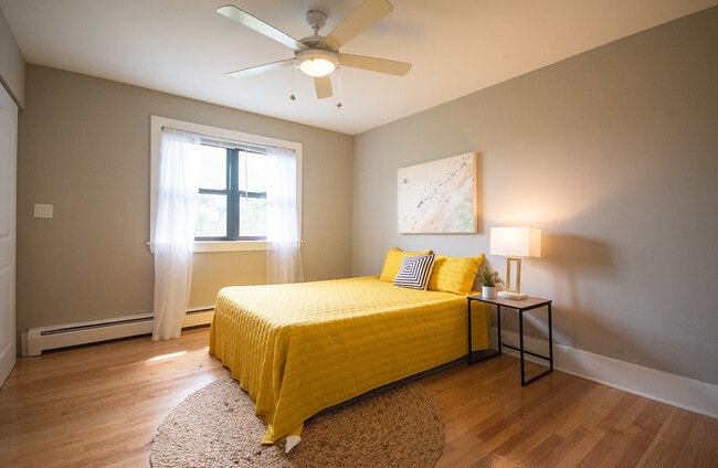 Photo - 6720 N Sheridan