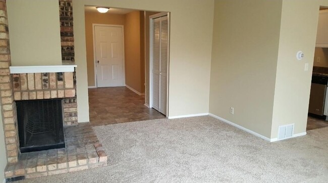 Photo - 247 W Eagle Lake Dr
