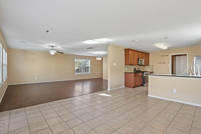 Photo - 2002 Collins Rose Ct