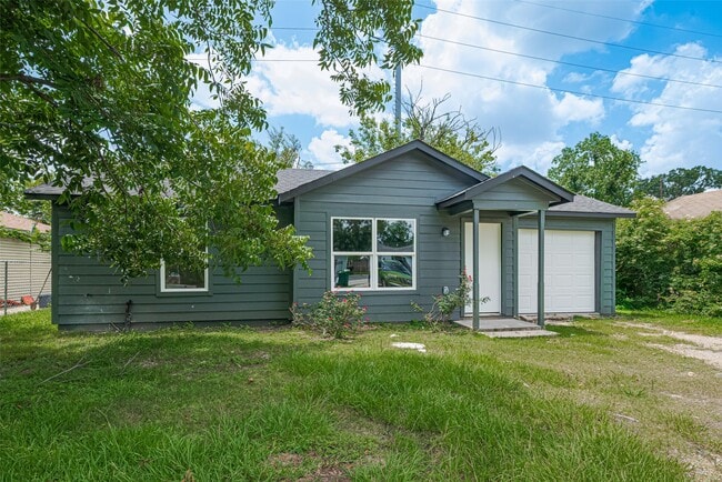 Photo - 606 Cresline St