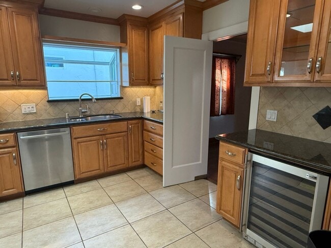 Photo - Charming 2 Bedroom 1 Bath Willow Glen home