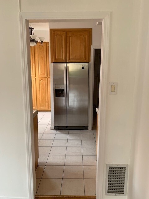 Photo - 6130 1/2 Saturn St