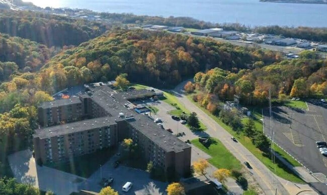 Photo - The Current Apartments