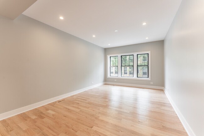 Photo - 2537 N Campbell Ave Unit 2