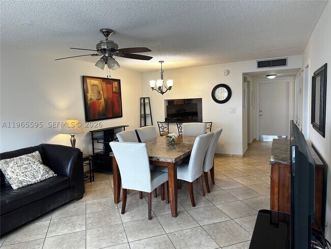 Photo - 410 SE 2nd St Unit 308