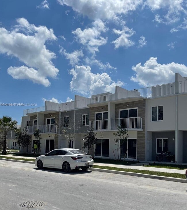 Photo - 25842 SW 144th Ave