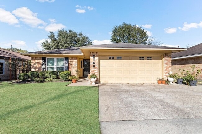 Building Photo - 6760 Gladys Ave