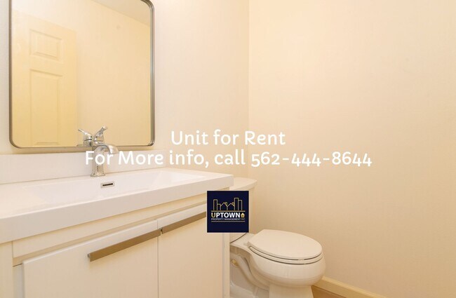 Photo - Townhome - 3 Bedrooms-2.5 Baths - Los Ange...