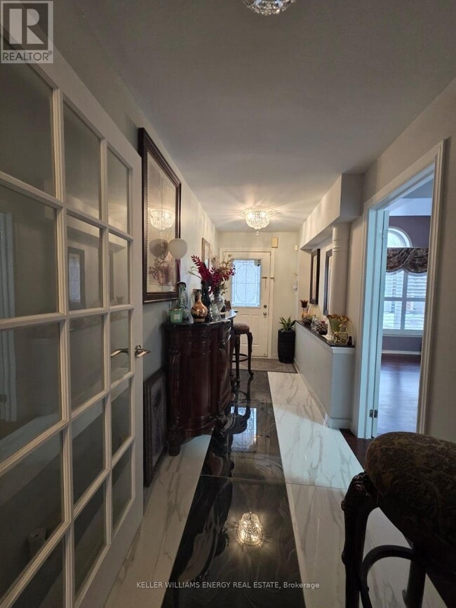 Photo - 12 Phillpot Ln