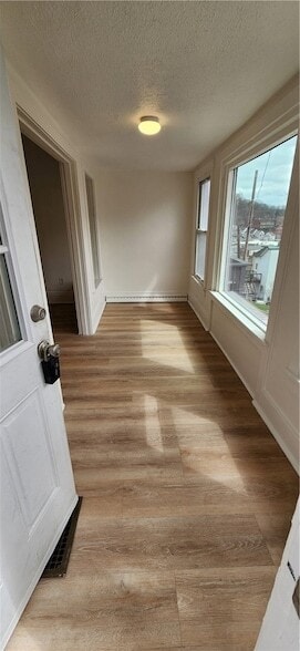 Photo - 105 Davis St