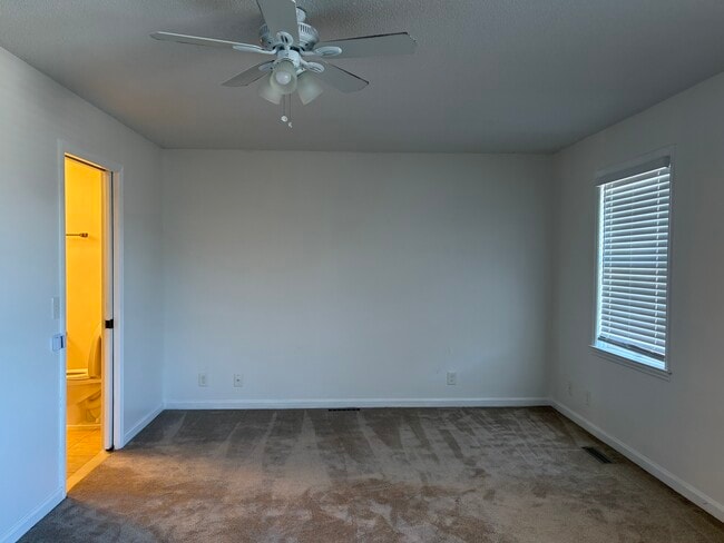 Photo - 1410 Skyline Dr Unidad 2